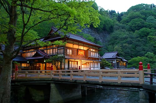 会津東山温泉 向瀧