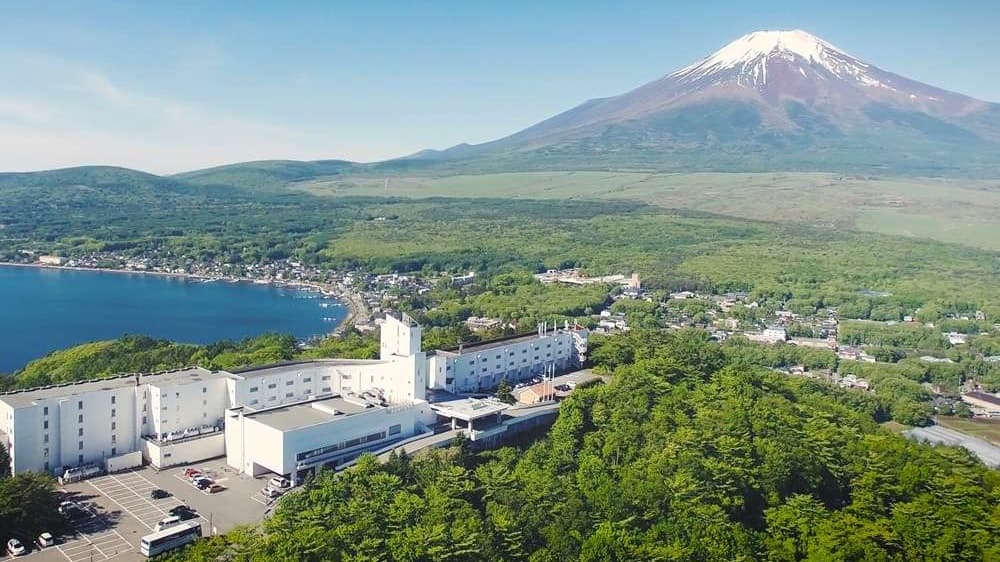 富士山と湖を望むリゾート ホテル マウント富士